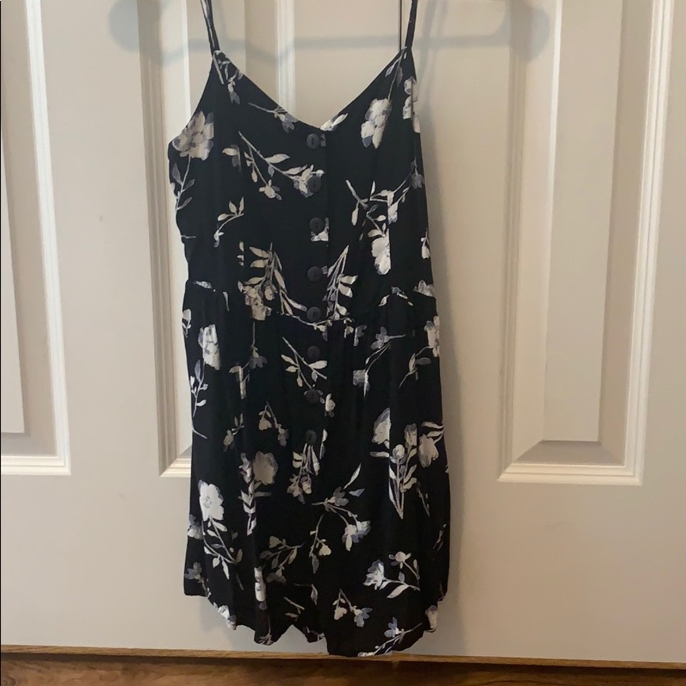 URBAN OUTFITTERS FLORAL ROMPER